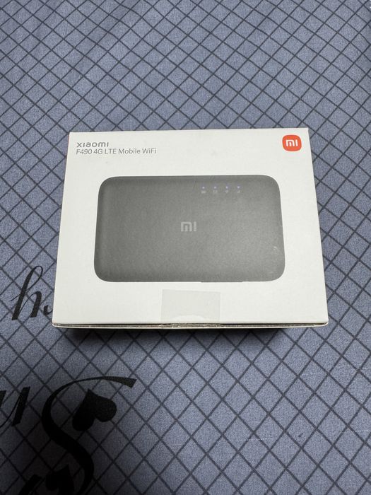 Мобильный беспроводной маршрутизатор Xiaomi F490 4G LTE (роутер)