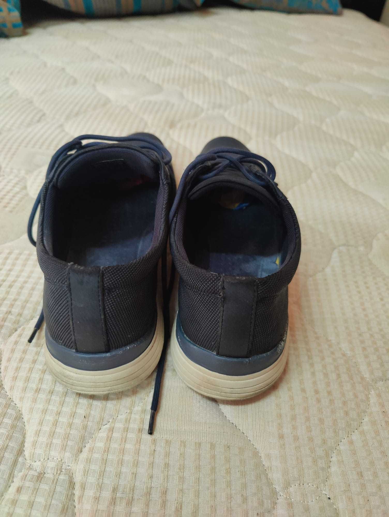 Sapatos Aldo tam. 42 em tecido e pele em excelente estado
