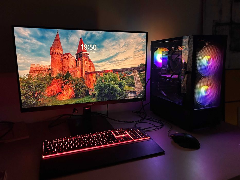 PC+monitor Ryzen 5 5600 | RX 6600 | 2x16GB 3200MHz CL | 1TB | 27 165Hz