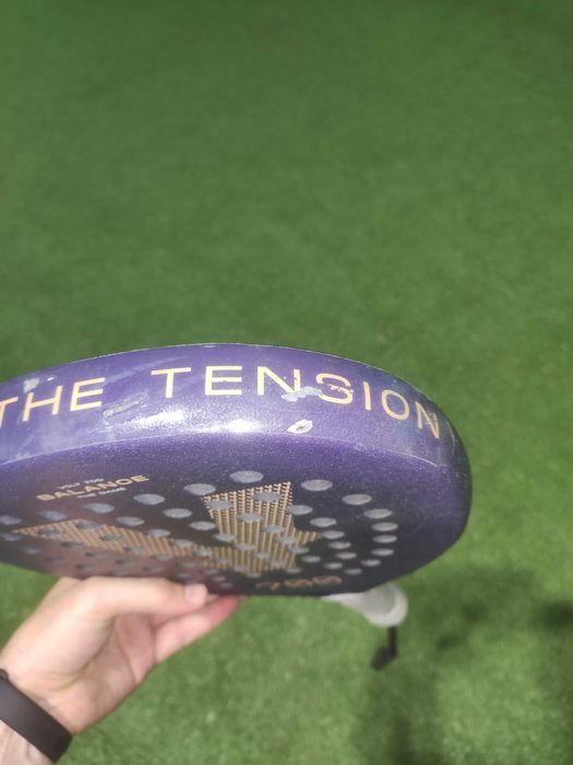 Raquete Padel Volt 700 v4 – Ótimo estado