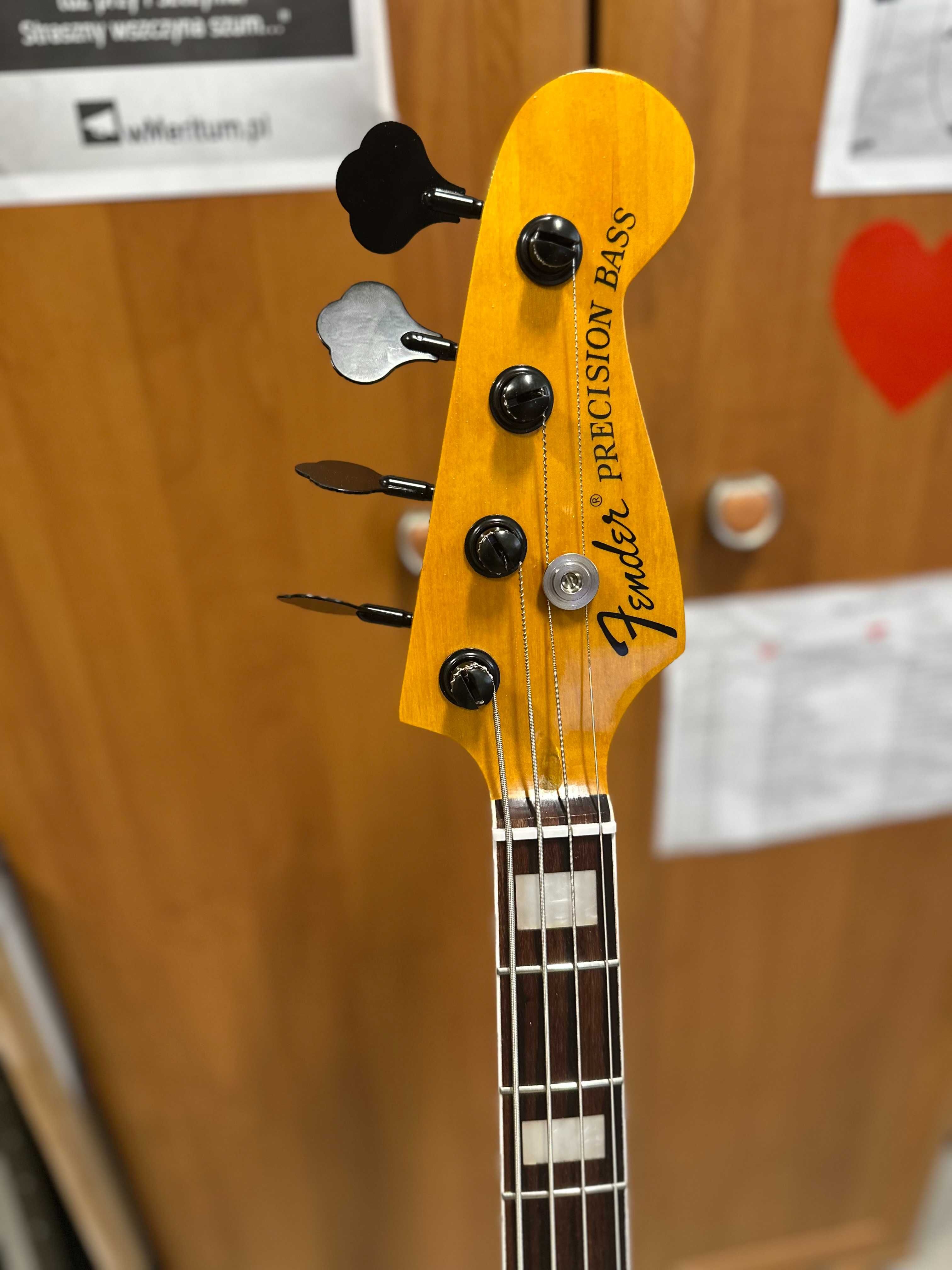 Gitara Fender Precision Bass