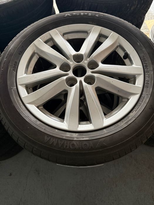 felgi MITSUBISHI ET46 - 6.5j - 5x114 - YOKOHAMA ASPEC 215/60/17 - 96H