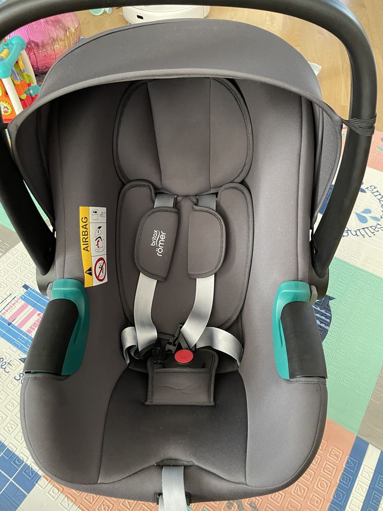 Автокрісло автолюлька Britax Römer BABY-SAFE3 i-SIZE (Midnight Grey)
