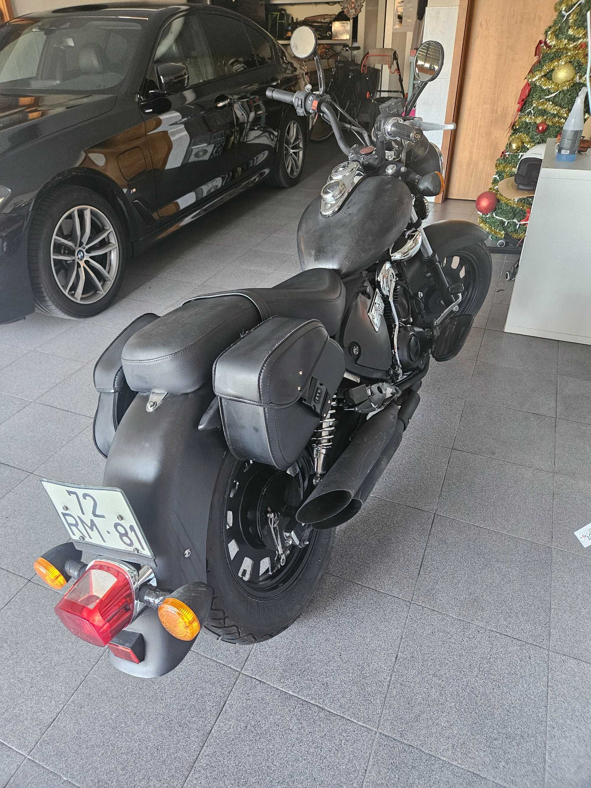 Moto 125 muito estimada
