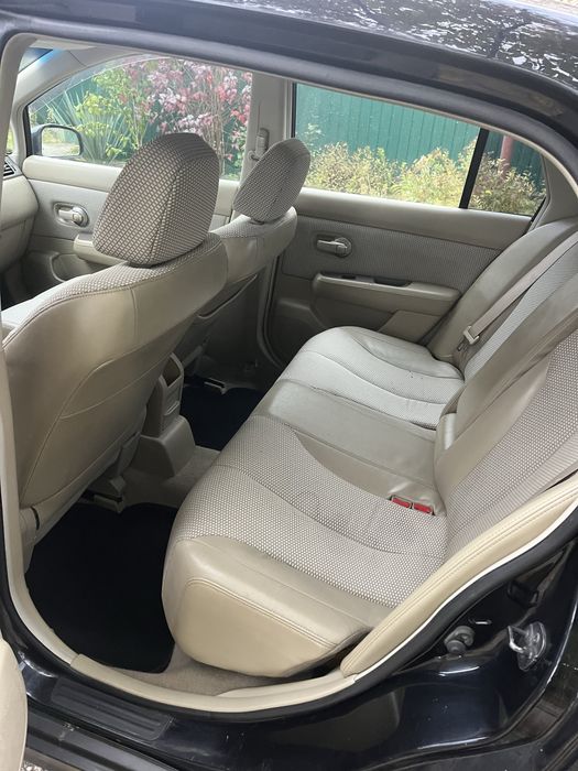 Nisan Tiida автомат 1.6