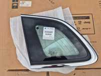 Jeep Cherokee KL szyba boczna lewa.Tylna. 2013-23