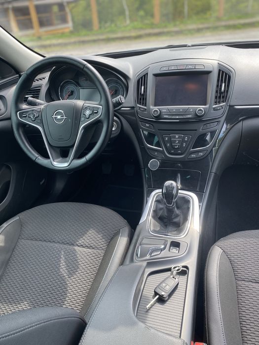 Opel Insignia Sports Tourer Універсас