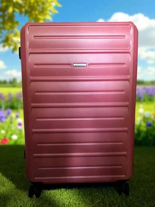 Средний чемодан American Tourister