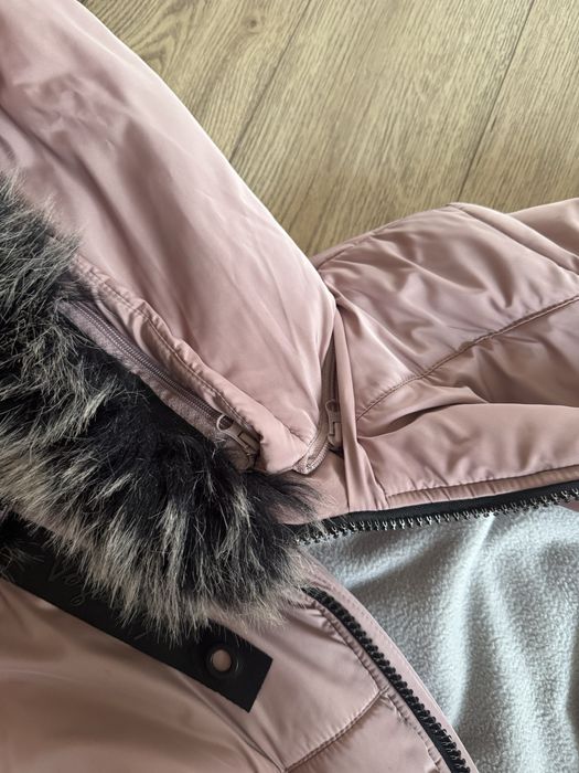 Куртка зимова на дівчинку