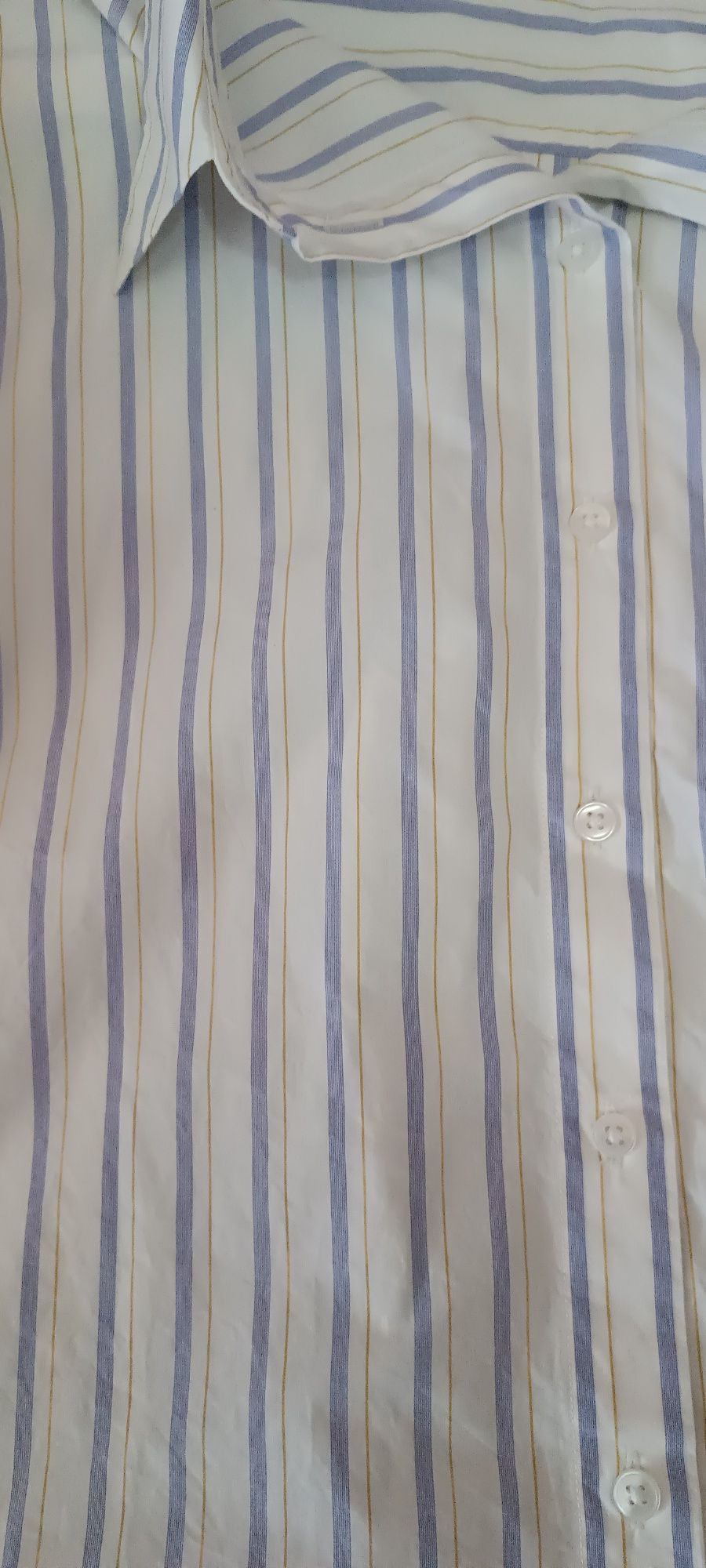 Conjunto de calças e camisa