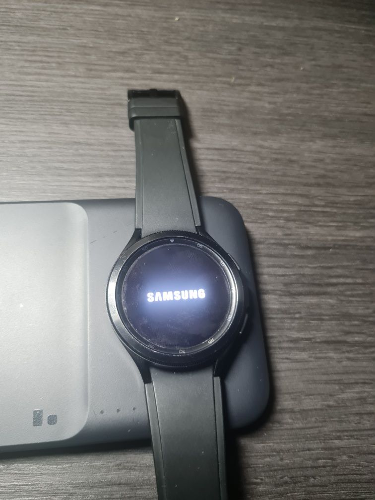 Samsung watch 4 + бездротова зарядка