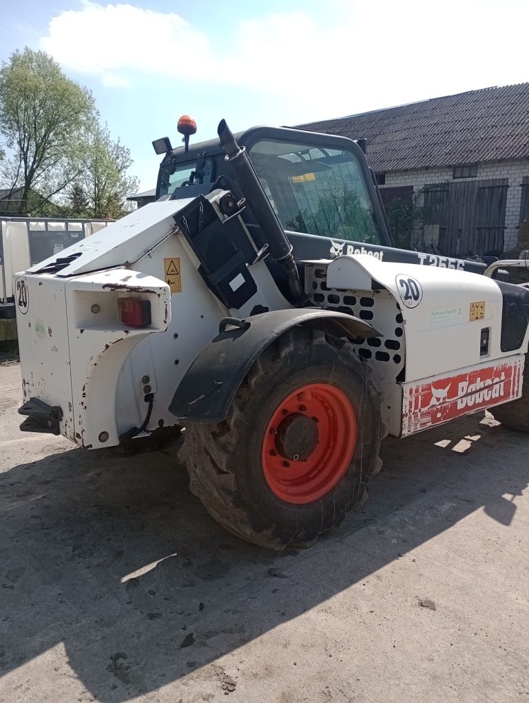 Ładowarka teleskopowa bobcat t2556