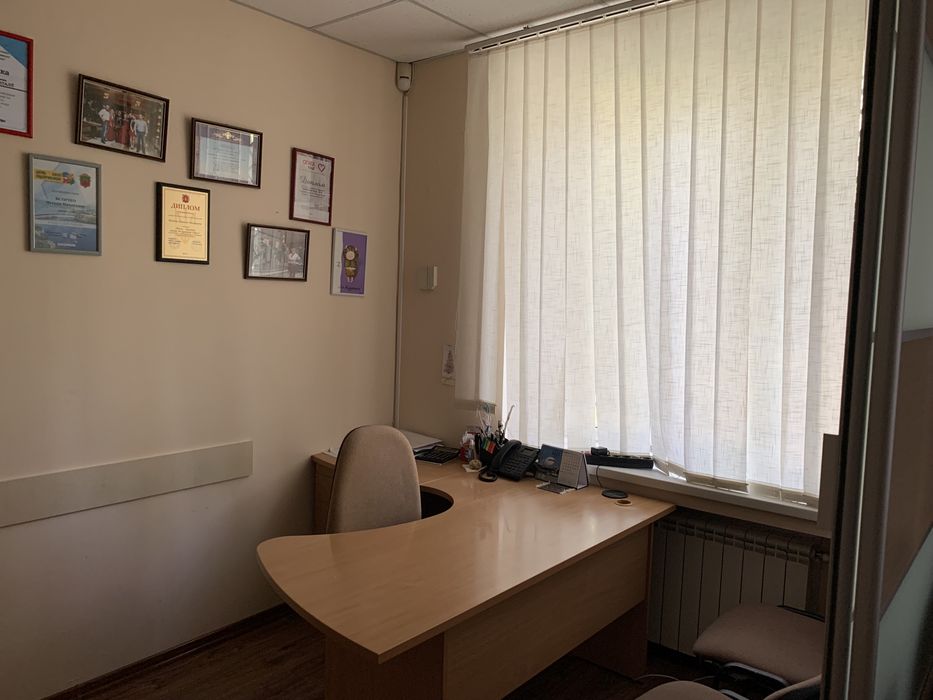 Продаж приміщення 102 кв.м. поруч з проспектом Соборним