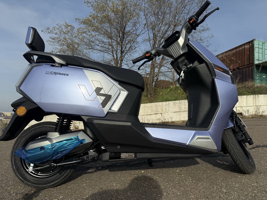 Електроскутер Crosser V7 72V/24AH/1600W