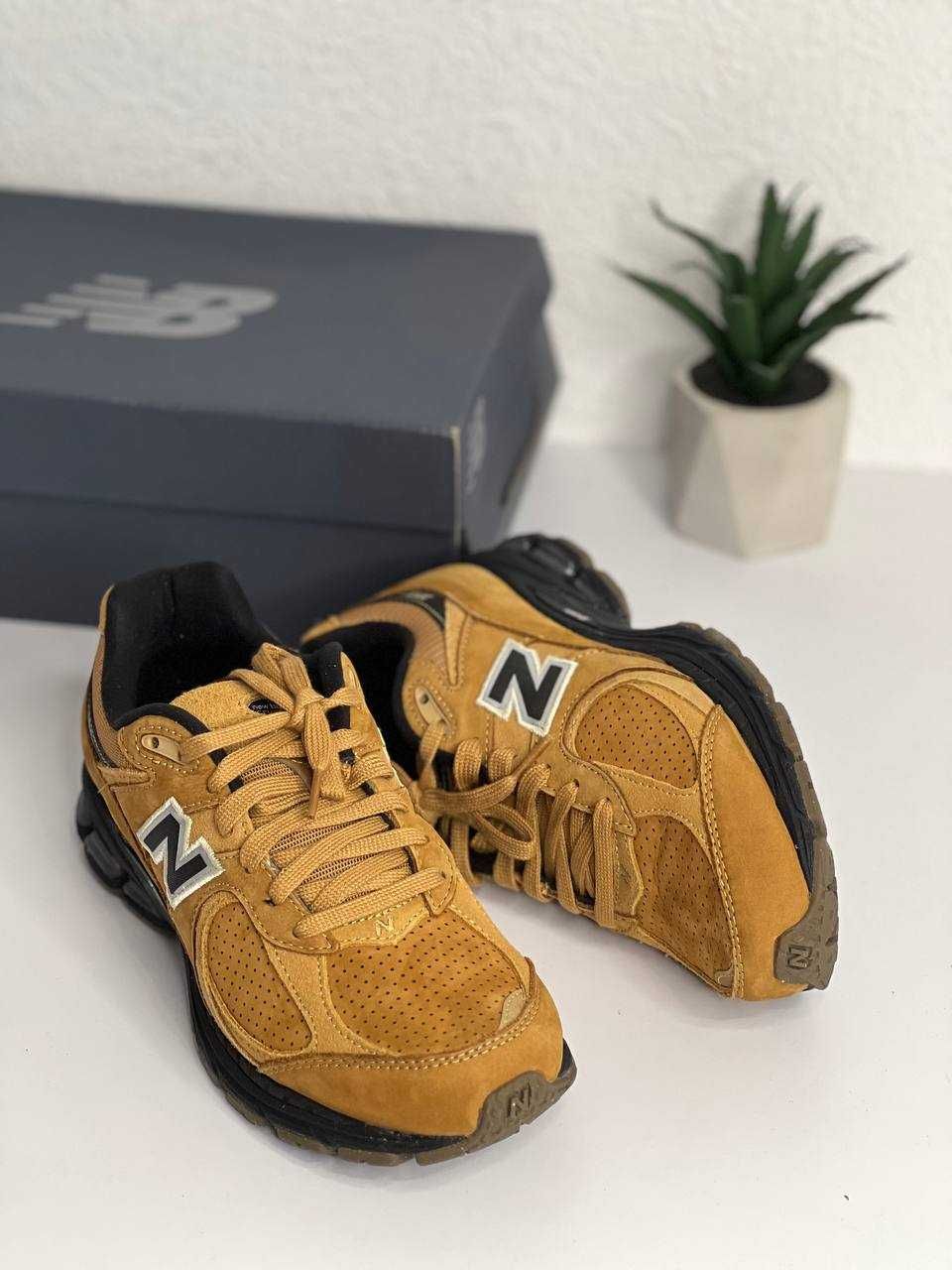 Чоловічі кросівки New Balance M2002REI Розмір 39 Оригінал з Франції