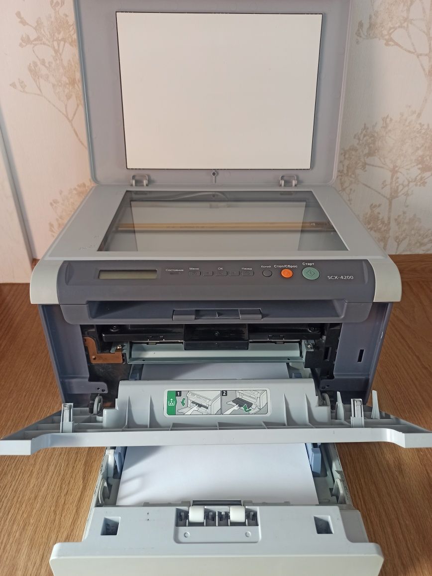Багатофункціональний пристрій Samsung scx-4200 принтер, сканер, копір