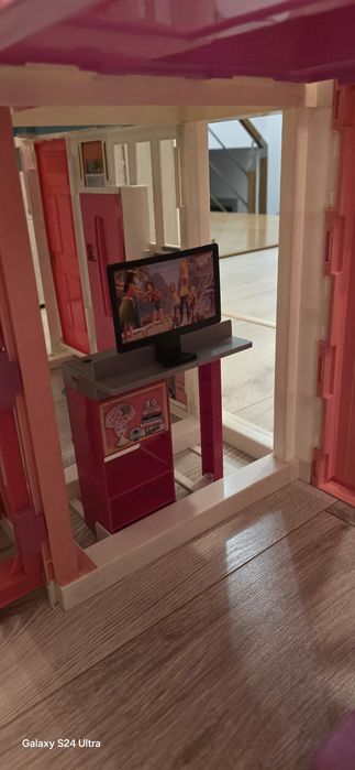 Domek dla Barbie model DLY32