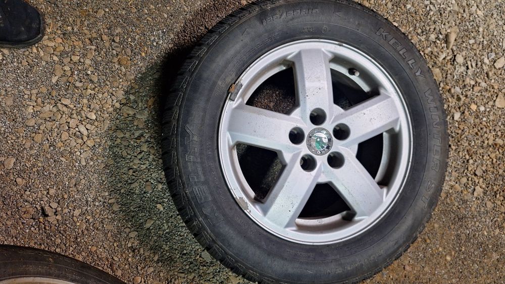 Opony zimowe 195/65/R15