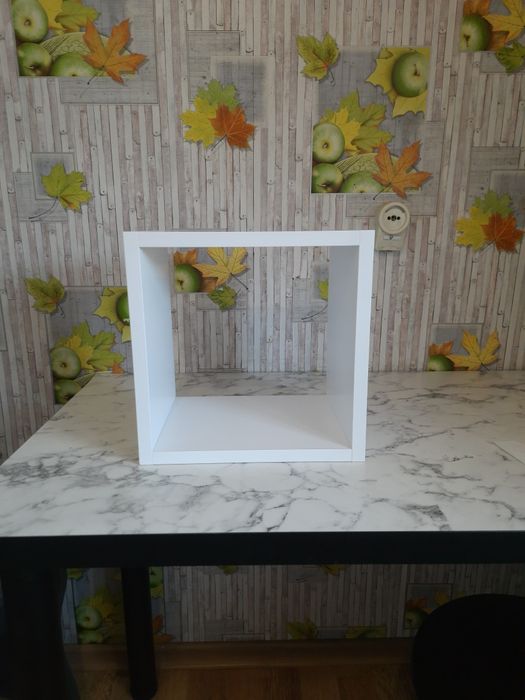 Поличка,полка на стіну.