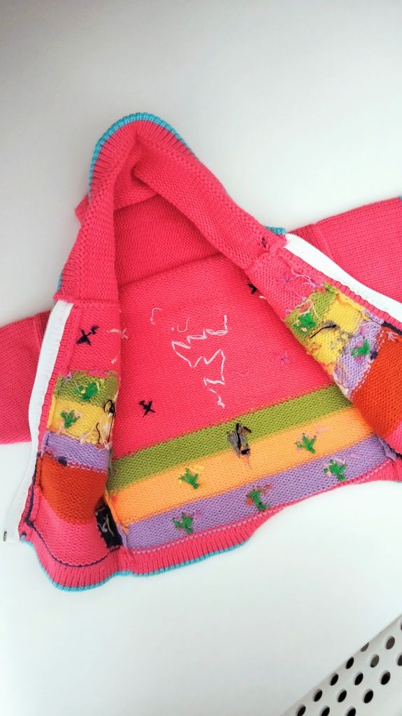 Sweterek handmade, szyty ręcznie, mięciutki, różowy, dziewczęcy, 68
