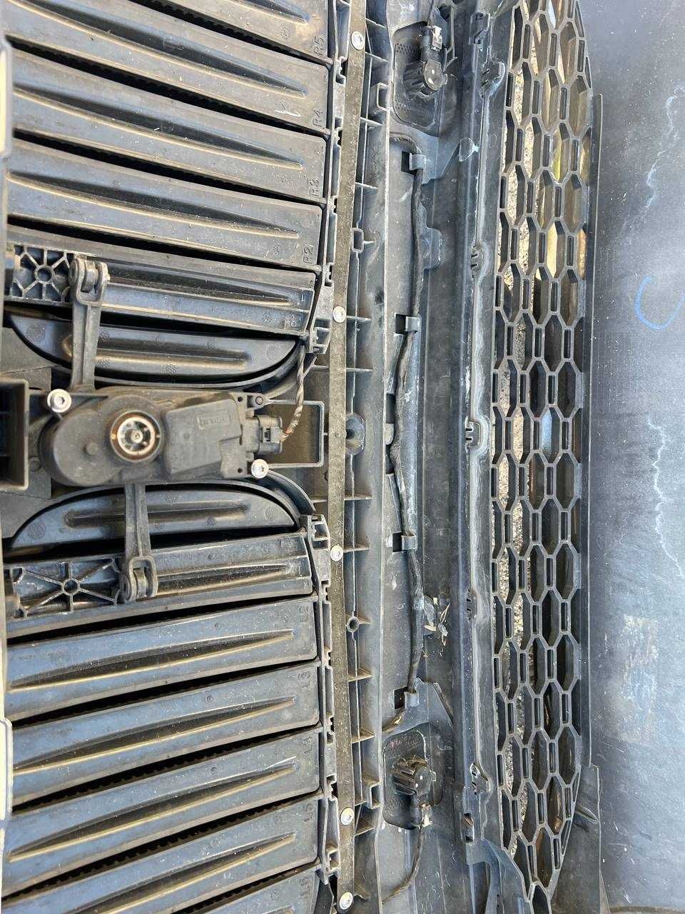 Бампер BMW X3 X4 G01 G02 Жалюзі БМВ Х3 Х4 Г01 Г02 Фари Решётка Радары