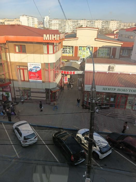 Оренда 2х кім Центр продуктовий ринок. Без малих дітей.