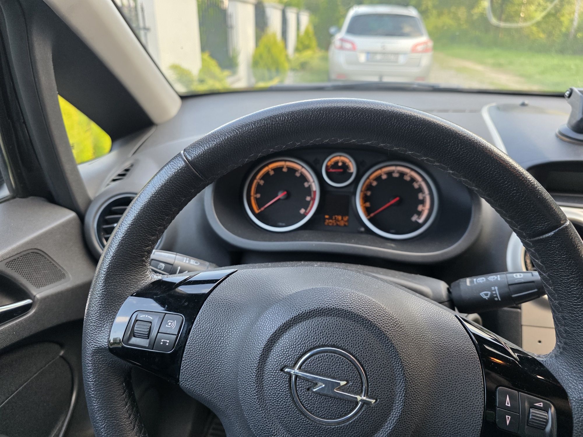 Opel corsa D 1.2