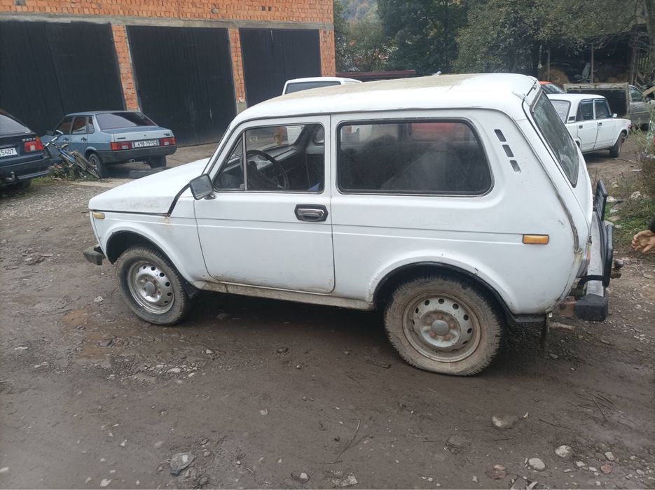 Продам ниву 2121