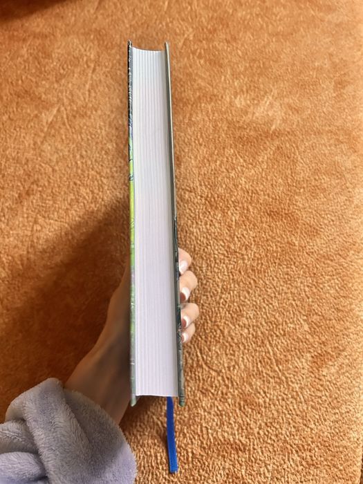 Книга «Шептуха» Горіха Зерня