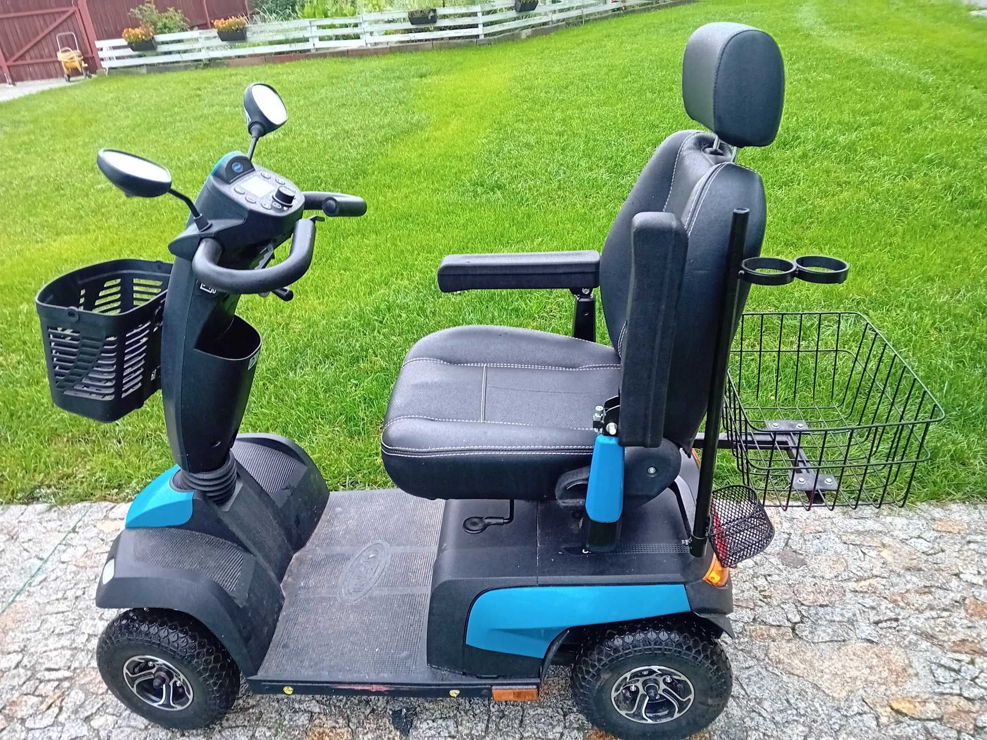 Wózek inwalidzki  INVACARE