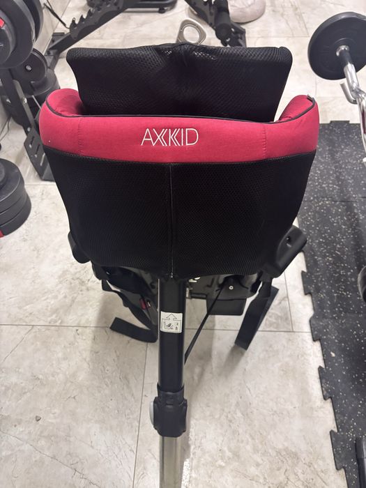 Sprzedam fotelik Axkid Minikid