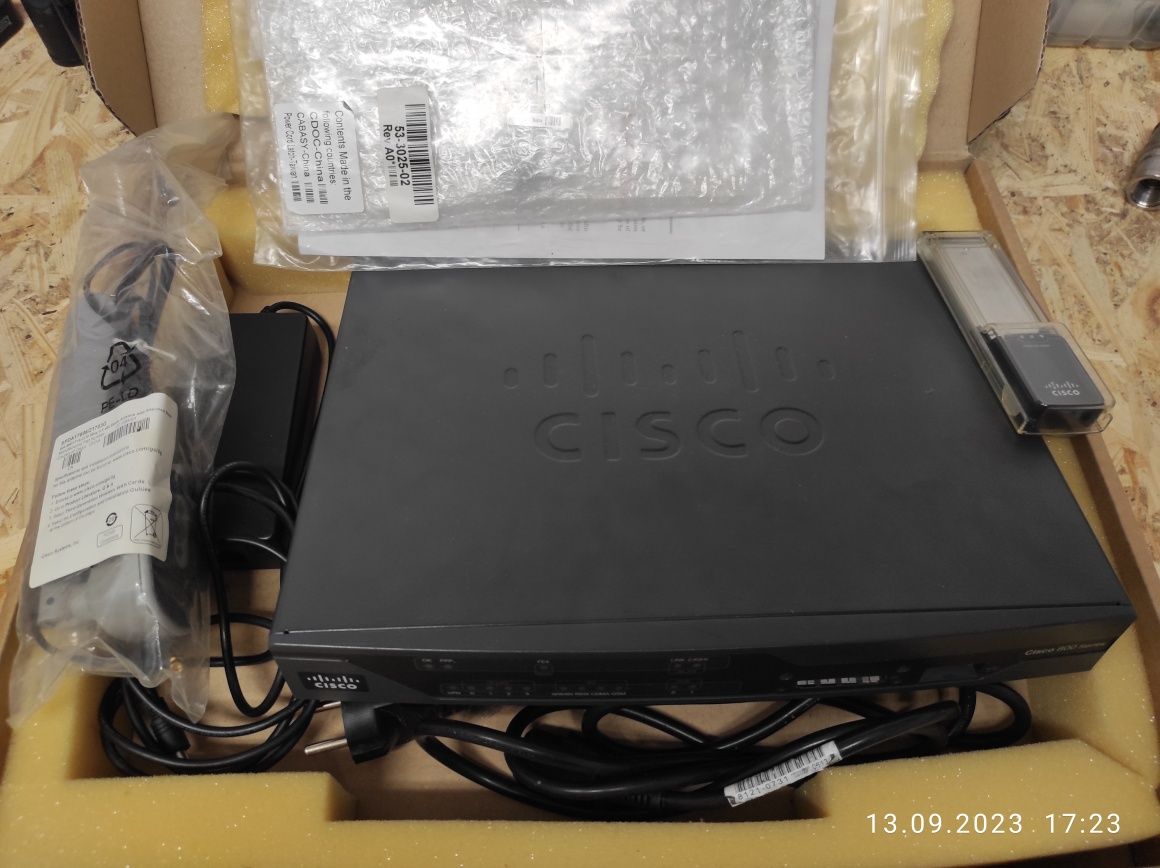 Маршрутизатор CISCO 881G-K9 с/ PCEX-3G-HSPA-G