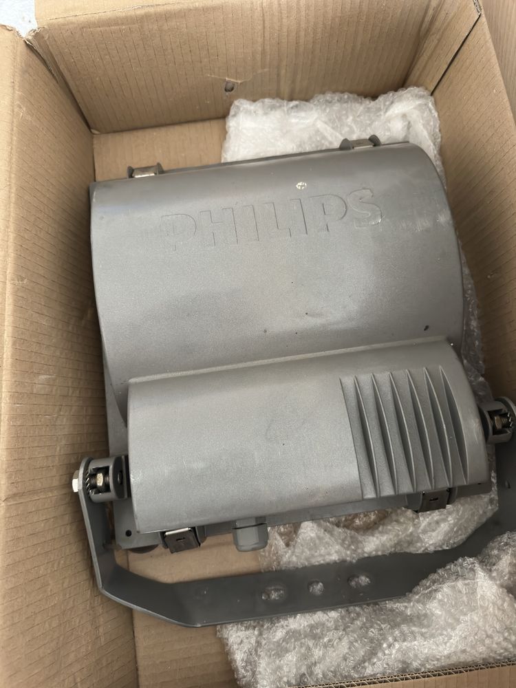 Вуличний фанар philips