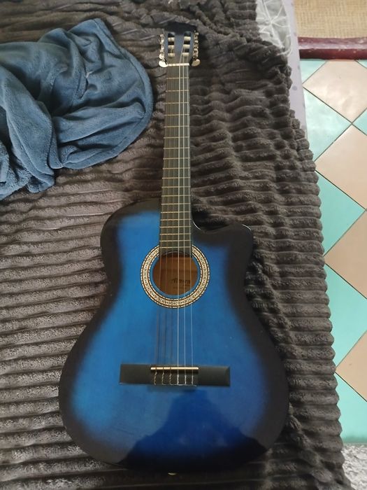 Гитара Almira 2024 года