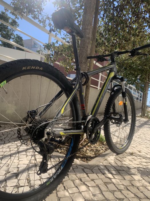Bicicleta Berg Roda 29