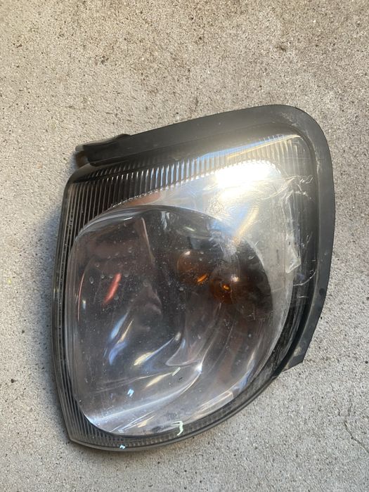 Farol Nissan Terrano/ Ford Maverick (, farol , farolins) , jante)