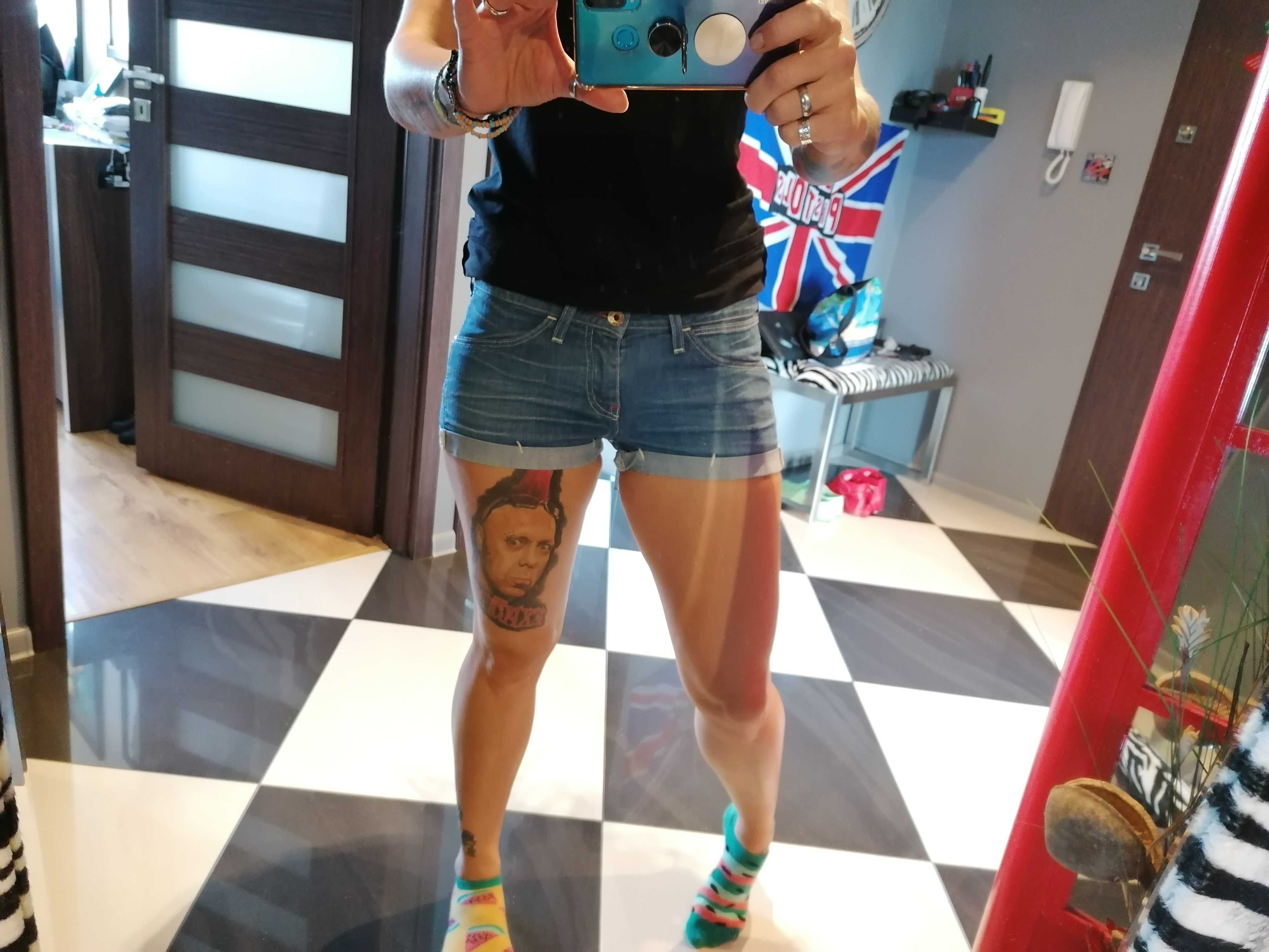 Sprzedam spodenki Wrangler Courtney Skinny
