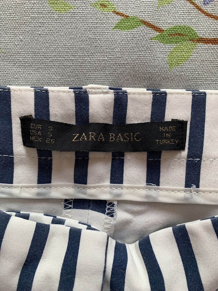 Шорты короткие Zara