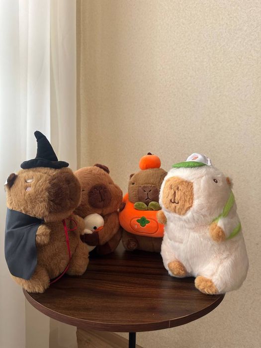 Мʼякі іграшки плюшеві капібари