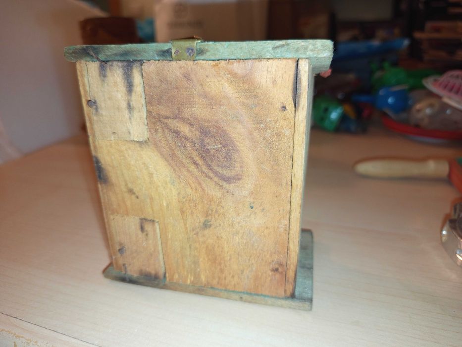 Brinquedos antigos em madeira