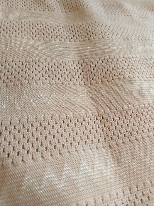 Majtki modelujące r. L, kształtujące ciało