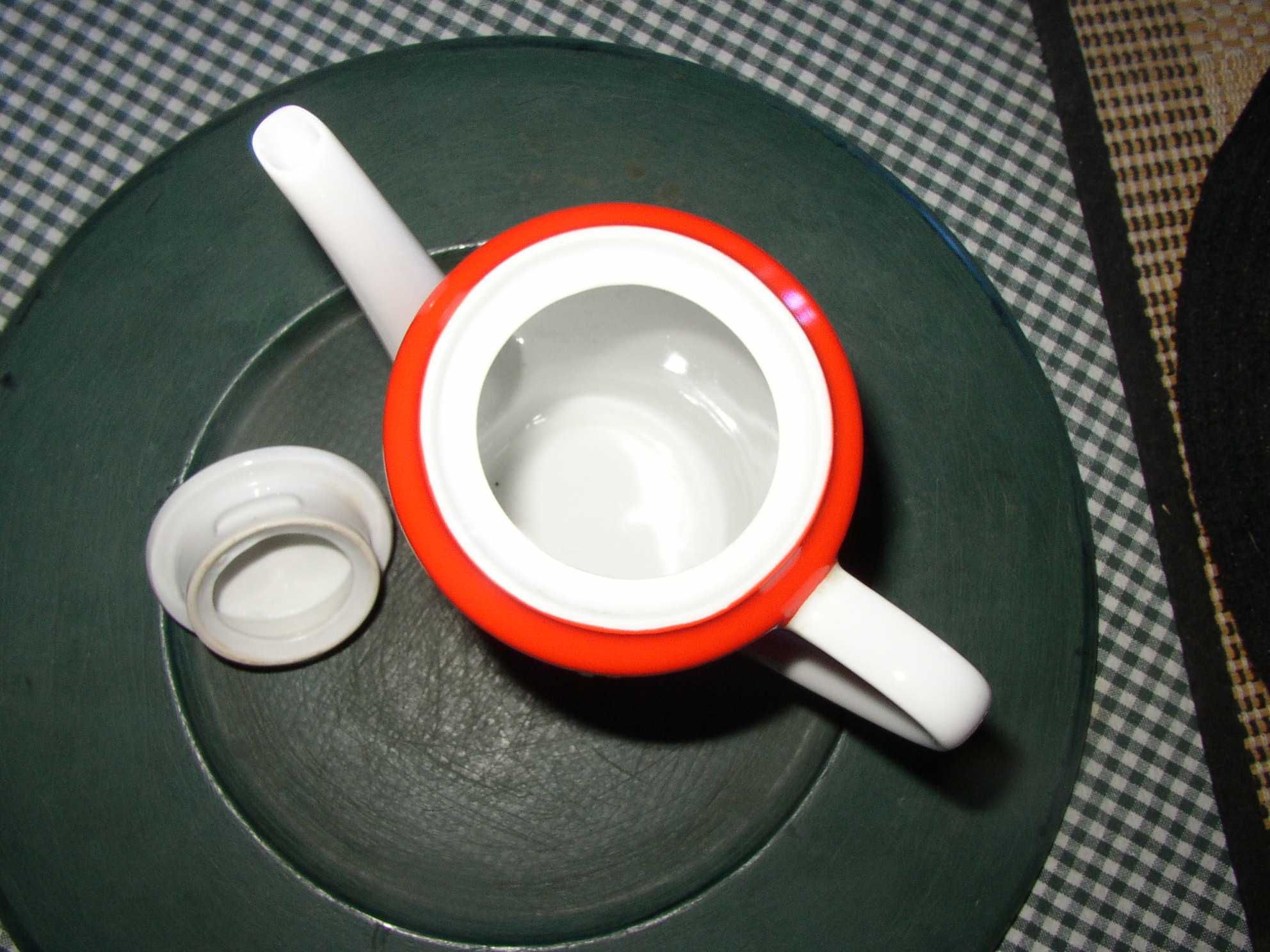 Фарфоровый кофейный сервиз в горошек KAHLA (Германия) - винтаж