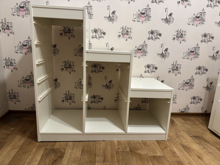 Стелаж з контейнерами Ikea Trofast