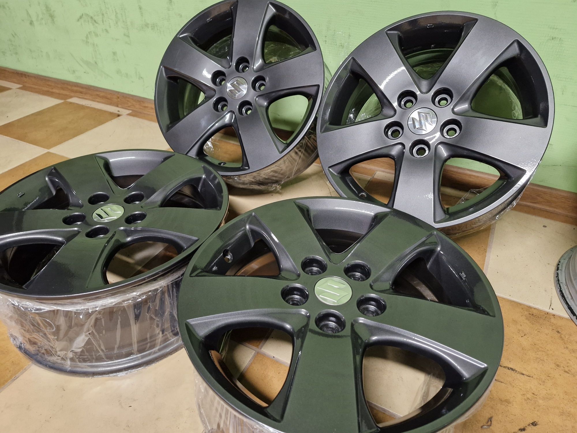 Felgi aluminiowe Oryginalne Suzuki 16" 5x114,3 Grafitowe