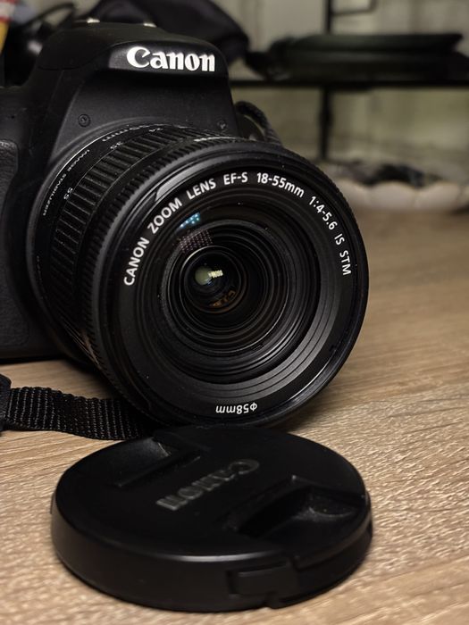 Камера Canon eos 200d