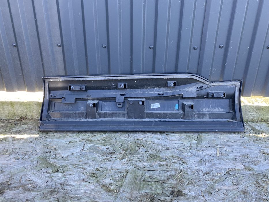 Накладка дверей задня права Audi Q7 Quattro 5 шт.