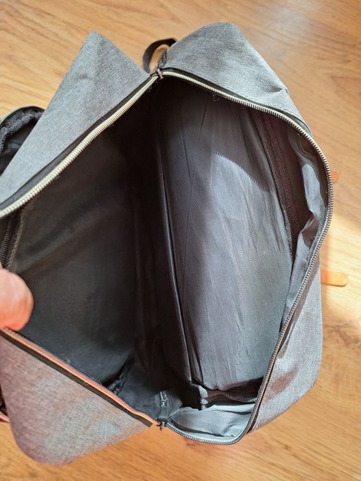 Solidny szary plecak szkolny na laptopa