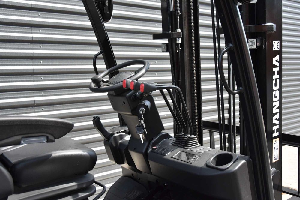 Wózek widłowy LPG Hangcha CPYD18-XH1F