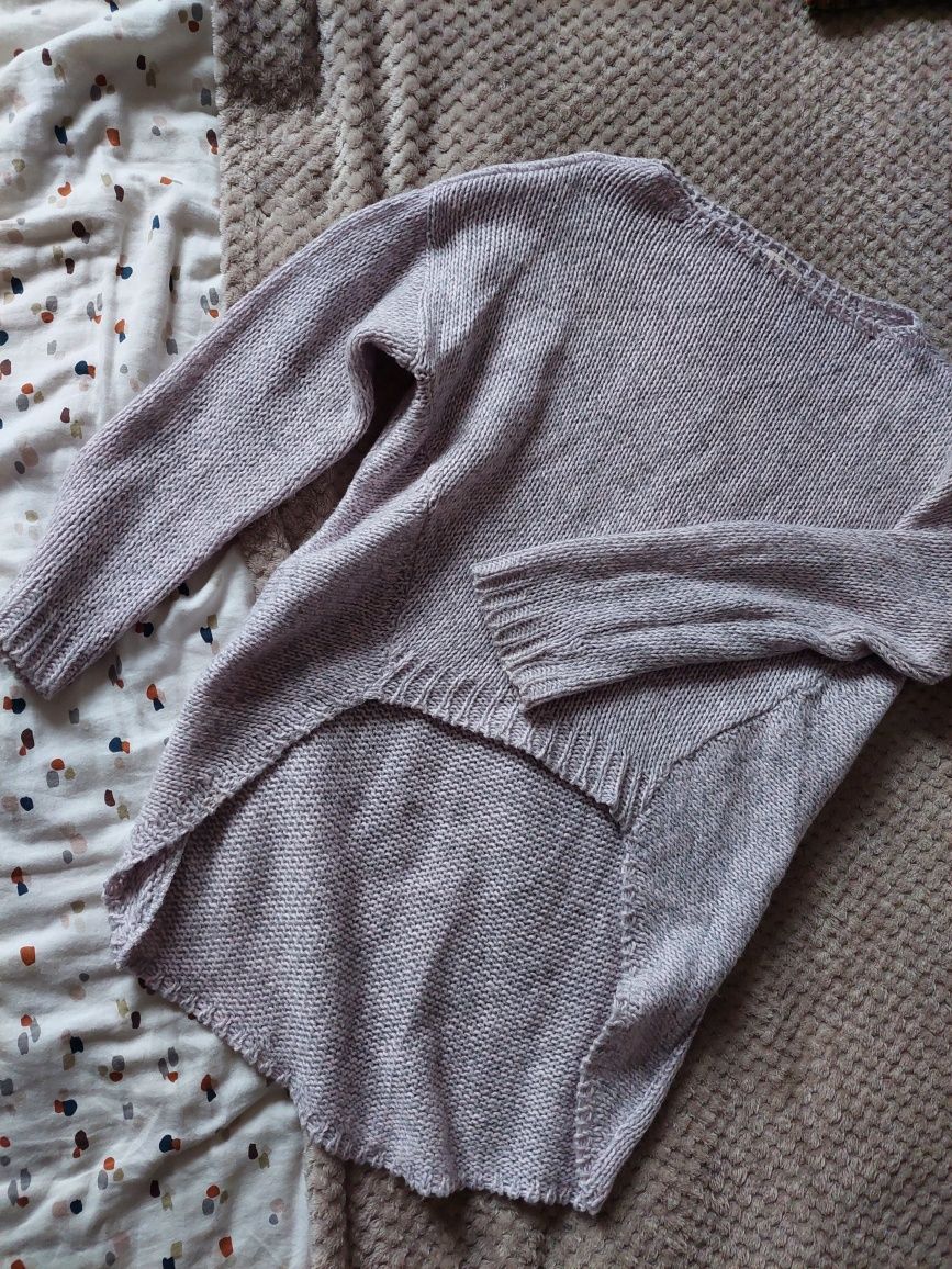Akrylowo-wełniany sweter