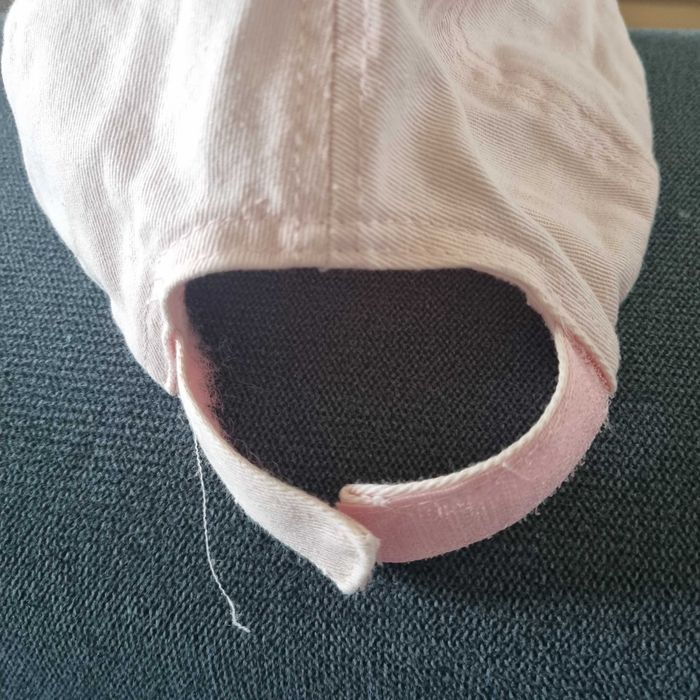 Czapka z daszkiem reserved